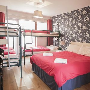 Dormitory Room Mixed
